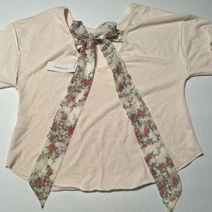 Francesca’s Ivory Floral Tie V- Back Shirt